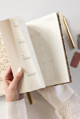 2025 Desktop Linen Bound Planner - White Blossoms