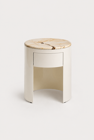 Sable Bedside