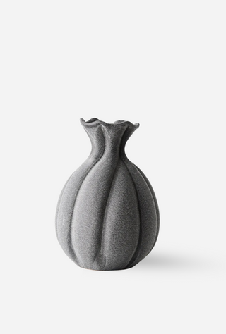 Hana Vase Black