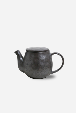 Teapot Black Earth